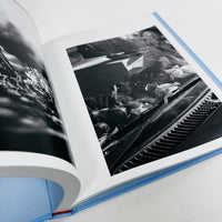Aviary - The Bird in Contemporary Photography