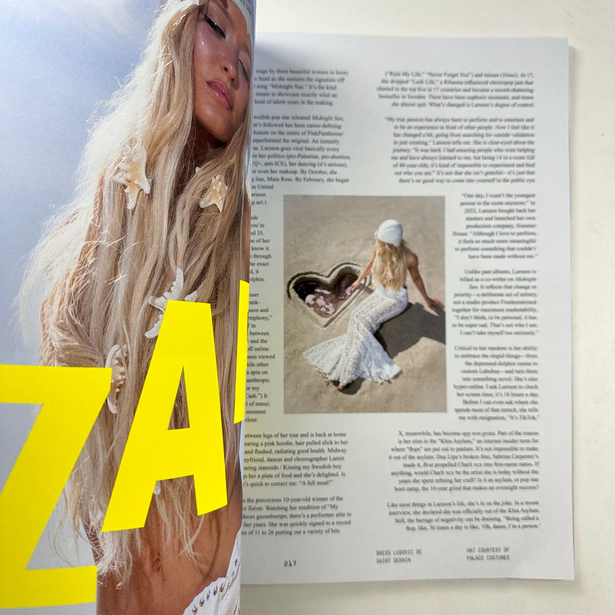 i-D #376 - The Lore Issue (Special Re-Edition)